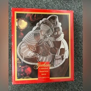 Gorham Holiday Traditions Snowy Sweethearts 8 1/2” Candy Dish